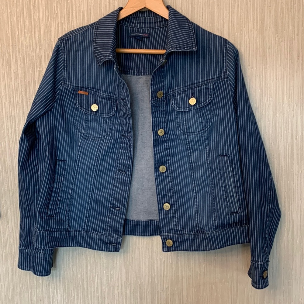 🌼 Isaac Mizrahi denim jacket
